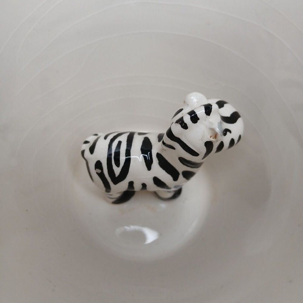 Pier 1 Hand Painted Zebra Surprise Mug 14 Oz. Black Stripes Zebra Inside - Picture 8 of 8